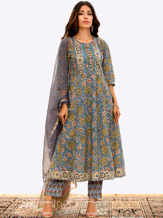 Megha Charvi Set Of Anarkali Kurta Pant Kota Dupatta