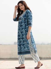 Zohra Karen - Set of Straight Kurta Pants & Dupatta - KS47H2509D