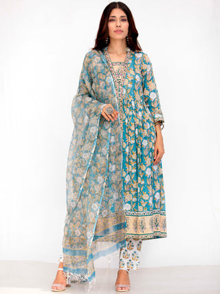Harit Samah Set Of Flared Kurta Pants Dupatta