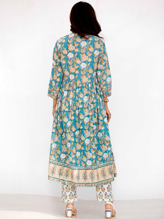 Harit Samah Set Of Flared Kurta Pants Dupatta