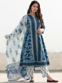 Zohra Shabd - Set of Anarkali Kurta Pants & Dupatta - KS29M2509D