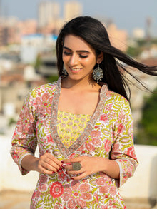 Jashn Amna - Set of Kurta Pants & Dupatta - KS163A2492D