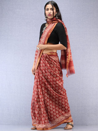 Rosewood Ivory Hand Block Printed Maheshwari Silk Saree With Zari Border - S031704478