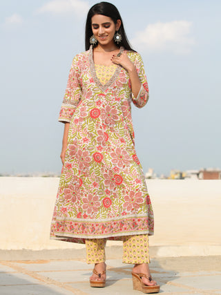 Jashn Amna - Set of Kurta Pants & Dupatta - KS163A2492D