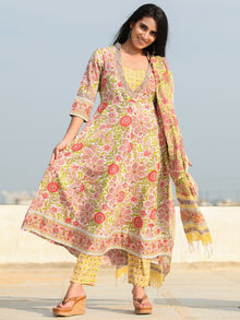 Jashn Amna - Set of Kurta Pants & Dupatta - KS163A2492D