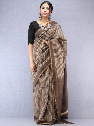 Kashish Ivory Maheshwari Silk Hand Block Printed Saree With Zari Border - S031704487