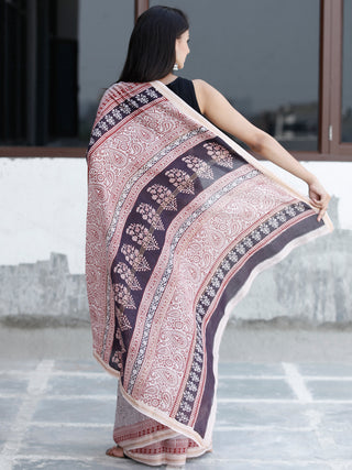 Off-White Maroon Black Bagh Hand Block Printed Maheswari Silk Saree With Resham Border - S031703834