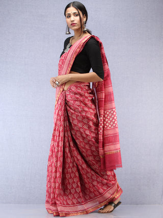 Pink Ivory Hand Block Printed Maheshwari Silk Saree With Zari Border - S031704488