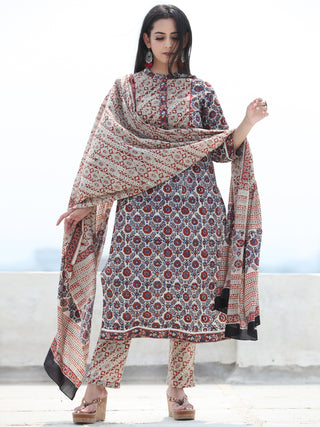 Bahaar Nazmil - Set of Kurta Pants & Dupatta - KS164A2465D