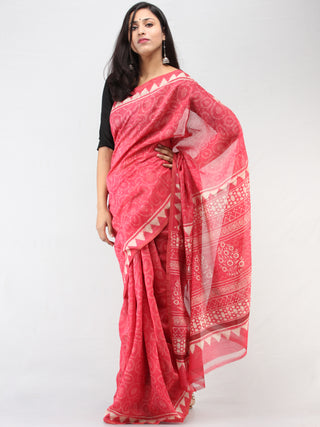 Pink White Hand Block Printed Maheshwari Silk Saree With Zari Border - S031704463