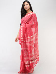 Pink White Hand Block Printed Maheshwari Silk Saree With Zari Border - S031704463