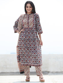Bahaar Nazmil - Set of Kurta Pants & Dupatta - KS164A2465D