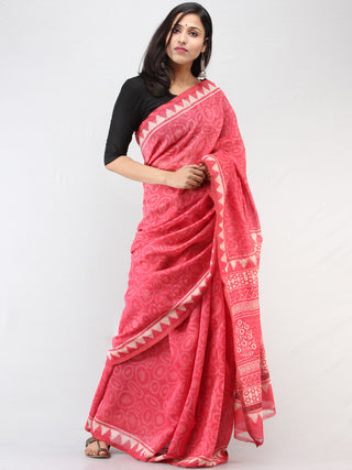 Pink White Hand Block Printed Maheshwari Silk Saree With Zari Border - S031704463