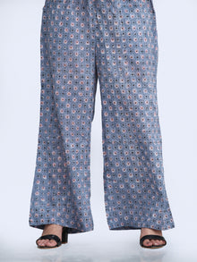Rozana Beena - Set of Kurta Pants & Dupatta - KS60P2489D