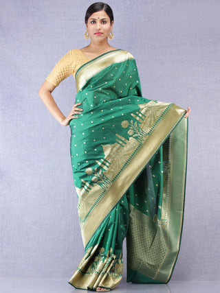 Banarasee Silk Saree With Taj Mahal Motiff & Zari Work - Green Gold - S031704319