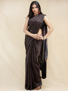 Black Pink Indigo Bandhej Modal Silk Saree With Ajrakh Printed Pallu & Blouse - s031704143