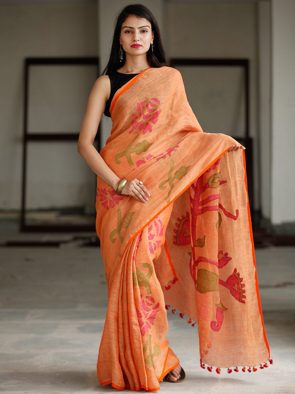 Powder Ash Color Linen jamdani Saree - Basak HandloomsBasak Handlooms