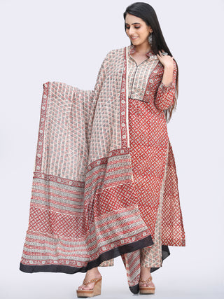 Bahaar Jumaina - Set of Kurta Pants & Dupatta - KS145A2442D