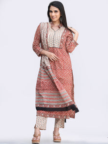 Bahaar Jumaina - Set of Kurta Pants & Dupatta - KS145A2442D