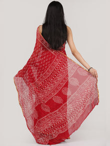 Red OffWhite Hand Block Printed Chiffon Saree With Zari Border - S031704697