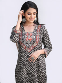 Bahaar Zaara - Set of Kurta Pants & Dupatta - KS151A2447D