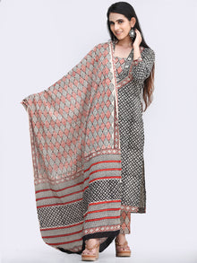 Bahaar Zaara - Set of Kurta Pants & Dupatta - KS151A2447D