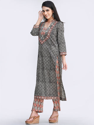 Bahaar Zaara - Set of Kurta Pants & Dupatta - KS151A2447D