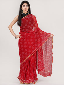 Red OffWhite Hand Block Printed Chiffon Saree With Zari Border - S031704699