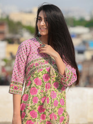 Jashn Gulab - Set of Kurta Pants & Dupatta - KS04A2493D