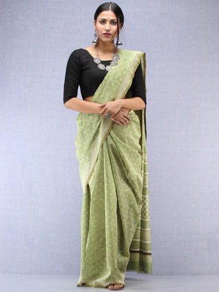 Light Green Ivory Maheshwari Silk Hand Block Printed Saree With Zari Border - S031704479