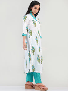 Bahaar Jahan - Set of Kurta Pants & Dupatta - KS08C619D
