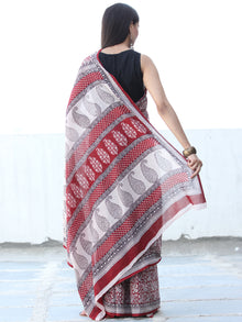 White Red Black Bagh Hand Block Printed Cotton Saree - S031703889