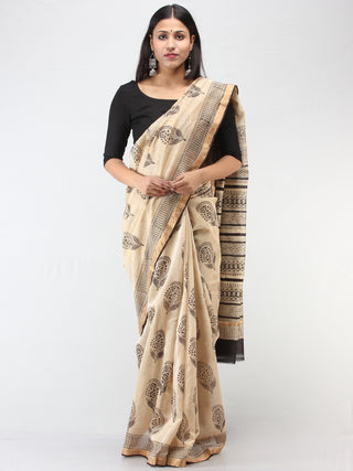 Ivory Black Hand Block Printed Maheshwari Silk Saree With Zari Border - S031704473