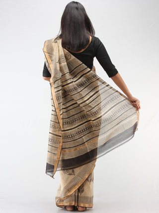 Ivory Black Hand Block Printed Maheshwari Silk Saree With Zari Border - S031704473