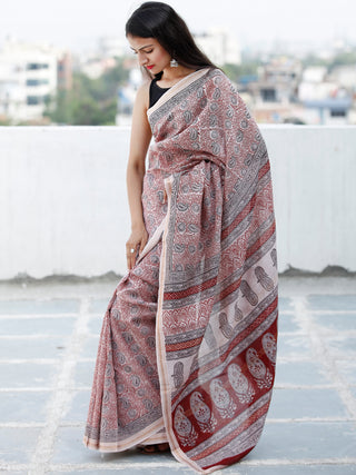 Light Beige Maroon Black Bagh Hand Block Printed Maheswari Silk Saree - S031703845