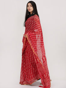 Red OffWhite Hand Block Printed Chiffon Saree With Zari Border - S031704703