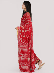 Red OffWhite Hand Block Printed Chiffon Saree With Zari Border - S031704704