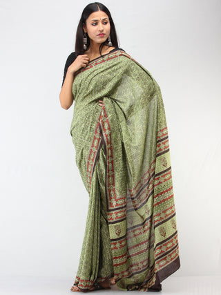 Green Red Black Hand Block Printed Cotton Mul Saree - S031704477