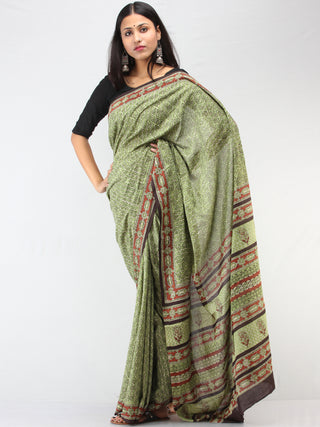Green Red Black Hand Block Printed Cotton Mul Saree - S031704477