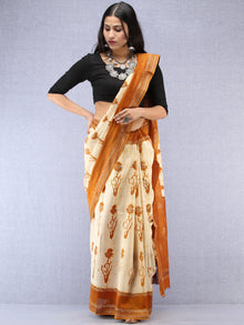 Mustard Ivory Hand Block Printed Maheshwari Silk Saree With Zari Border - S031704525