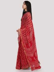 Red OffWhite Hand Block Printed Chiffon Saree With Zari Border - S031704705