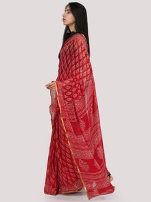 Red OffWhite Hand Block Printed Chiffon Saree With Zari Border - S031704705