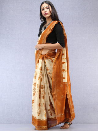 Mustard Ivory Hand Block Printed Maheshwari Silk Saree With Zari Border - S031704525
