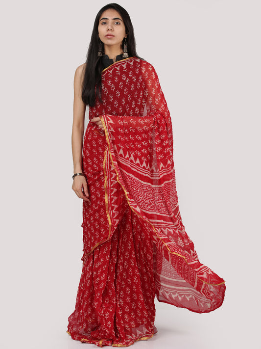 Red OffWhite Hand Block Printed Chiffon Saree With Zari Border - S031704707