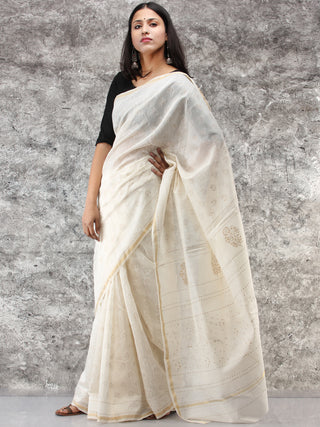 White Golden Hand Block Printed Maheshwari Silk Saree With Zari Border - S031704514