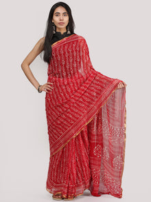 Red OffWhite Hand Block Printed Chiffon Saree With Zari Border - S031704709
