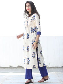 Off White Royal Blue Cotton Block Printed Kurta & Pants - Set of 2 - SS01F052