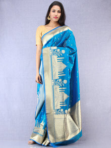 Banarasee Silk Saree With Taj Mahal Motiff & Zari Work - Turquoise Blue & Gold - S031704336