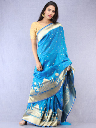 Banarasee Silk Saree With Taj Mahal Motiff & Zari Work - Turquoise Blue & Gold - S031704336