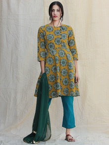 Nazz - Hand Block Printed Kurta Pant Set With Dupatta - SS01F1814
